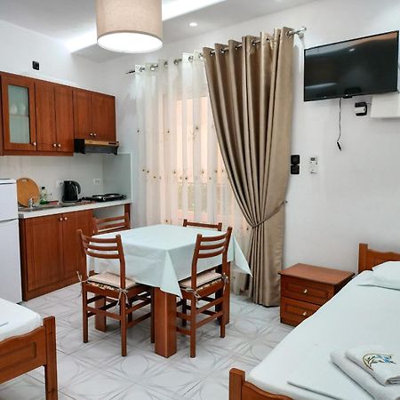 Villa 29 Sarande Bagian luar foto