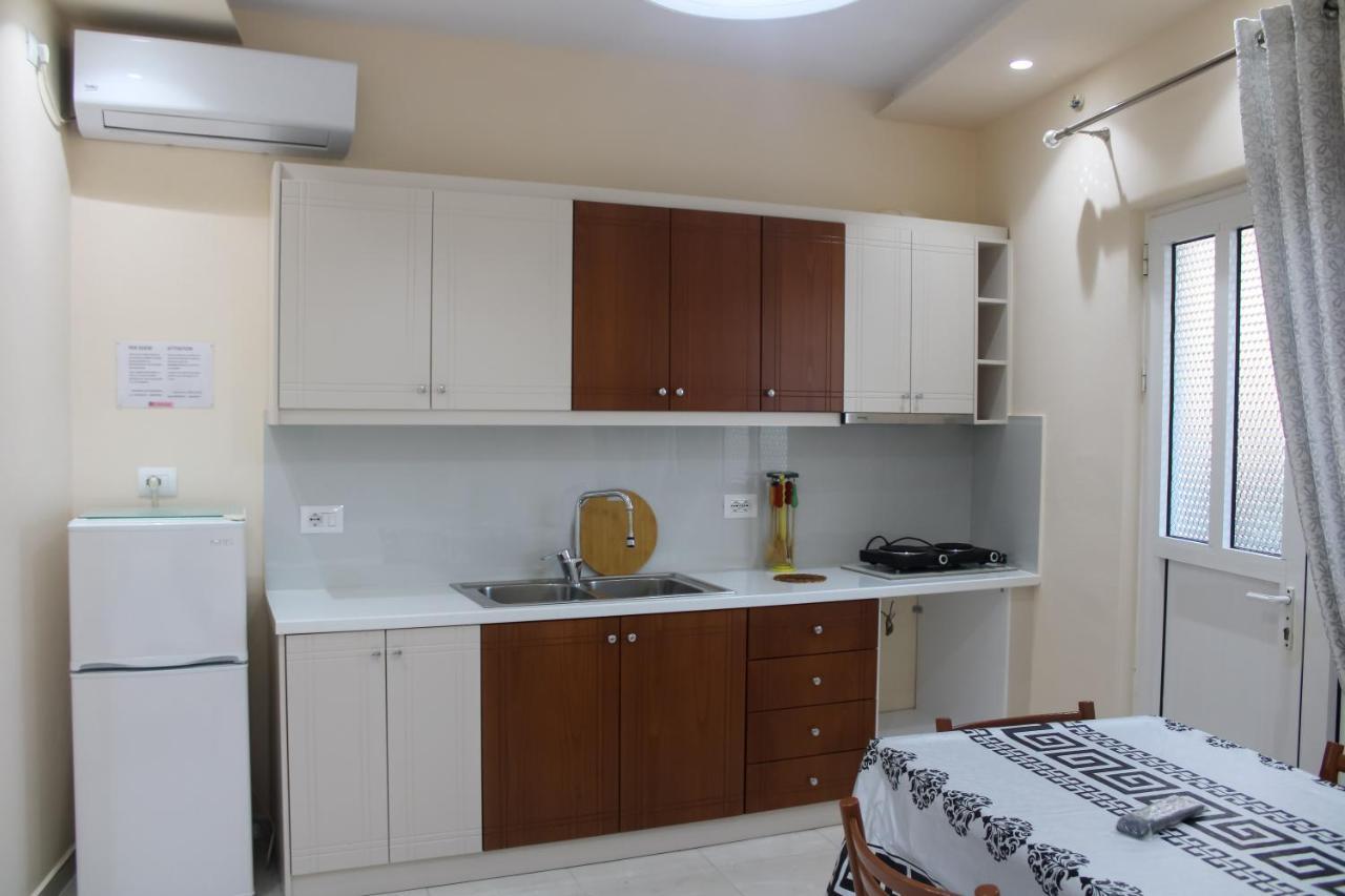 Villa 29 Sarande Bagian luar foto