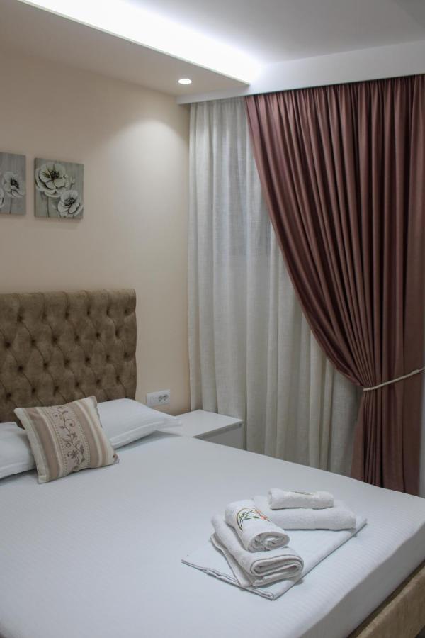 Villa 29 Sarande Bagian luar foto