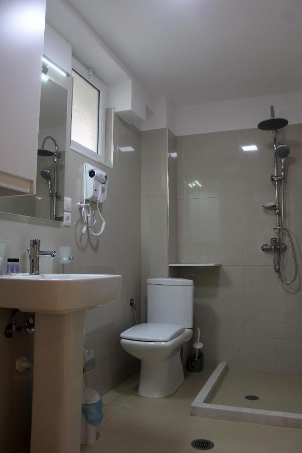 Villa 29 Sarande Bagian luar foto