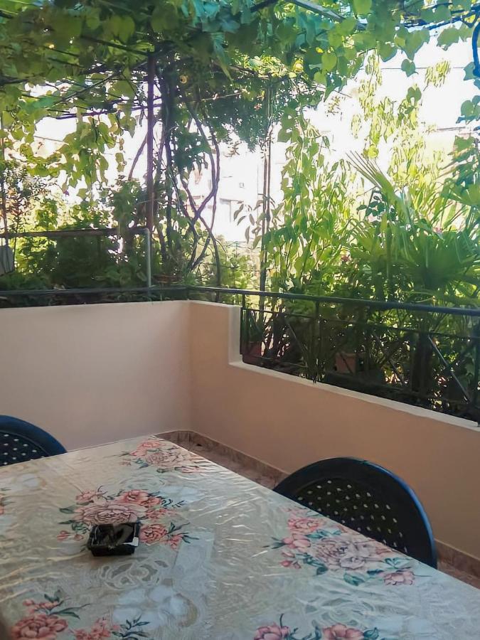 Villa 29 Sarande Bagian luar foto
