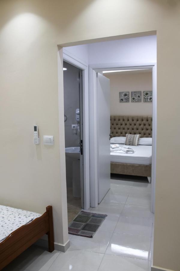 Villa 29 Sarande Bagian luar foto