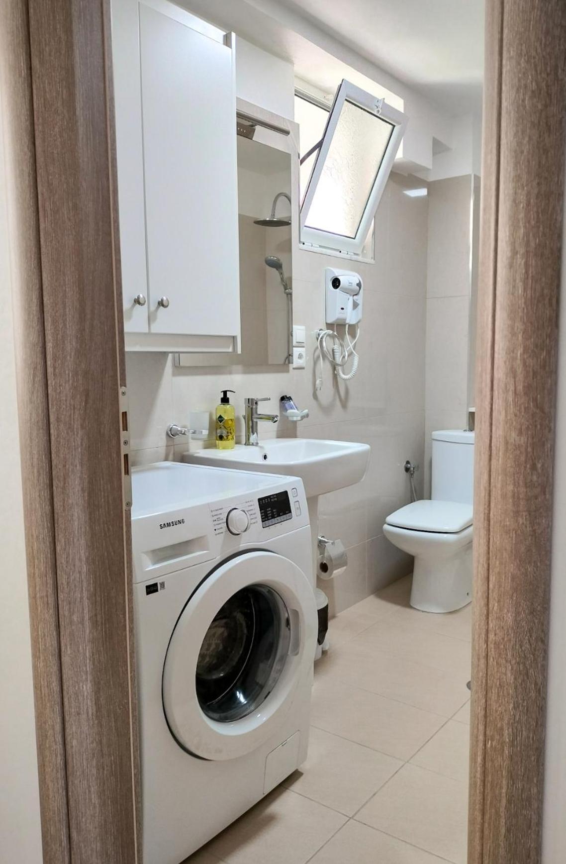 Villa 29 Sarande Bagian luar foto