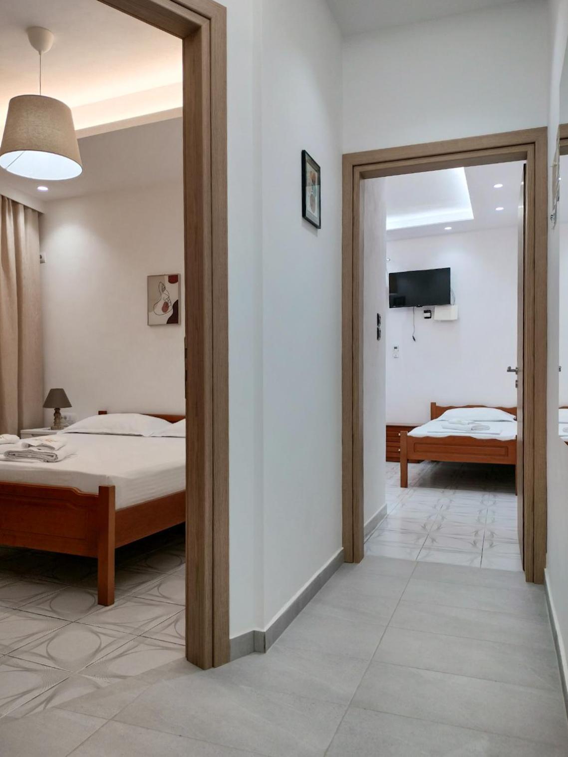 Villa 29 Sarande Bagian luar foto