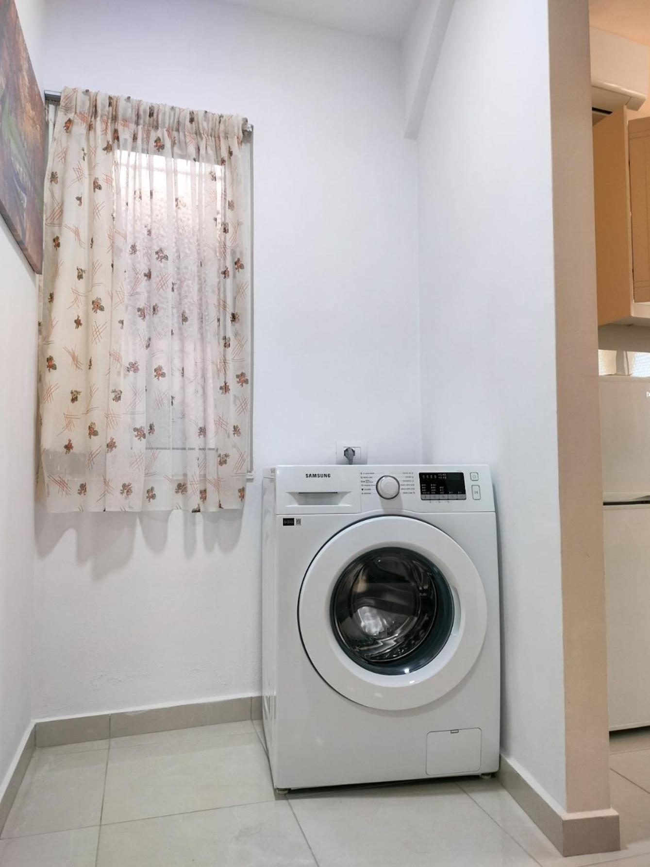 Villa 29 Sarande Bagian luar foto